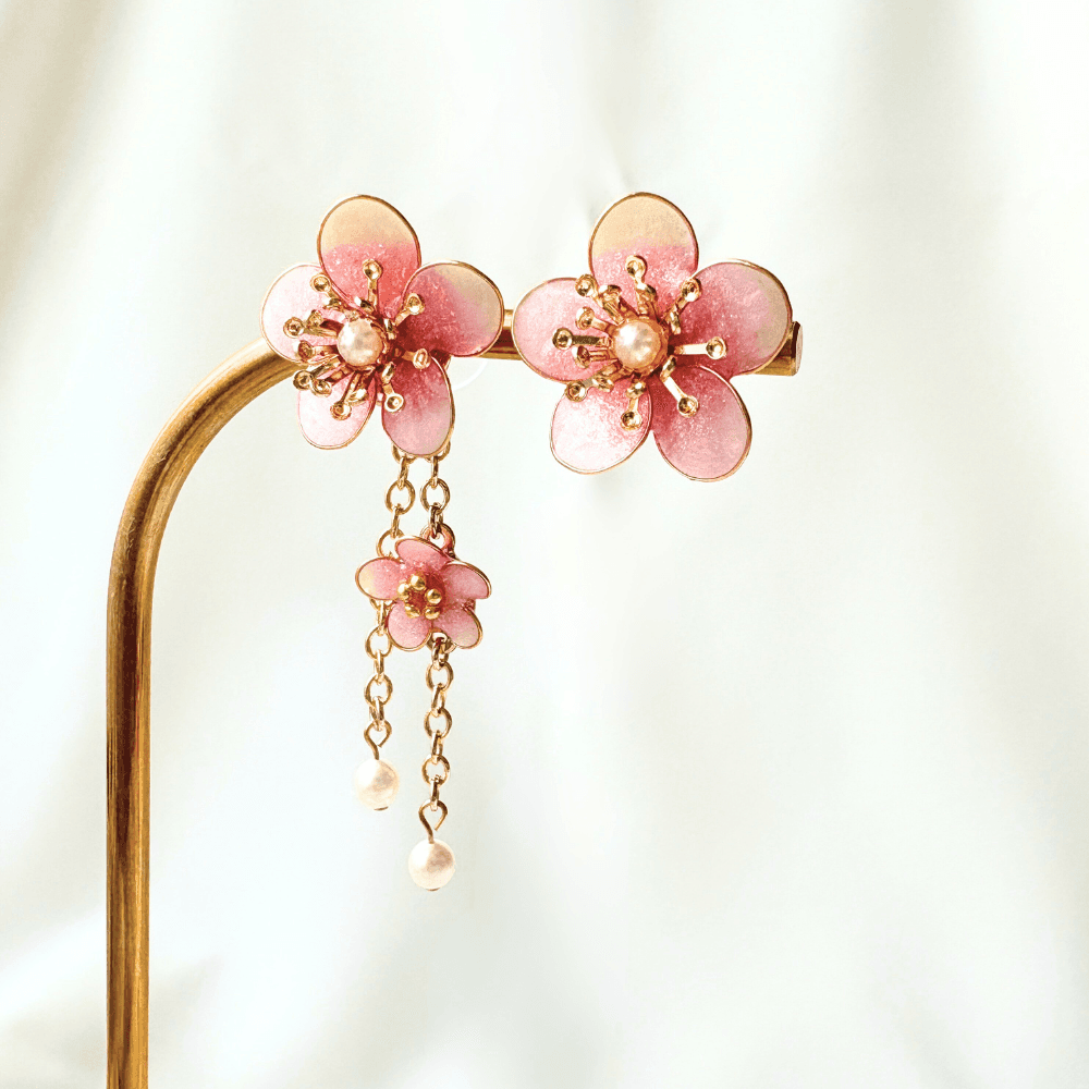 【梅】2wayイヤリング ピンクグラデーション 大人可愛い ニッケルフリー 金属アレルギー対応 受注生産 春の新作 | 10枚目